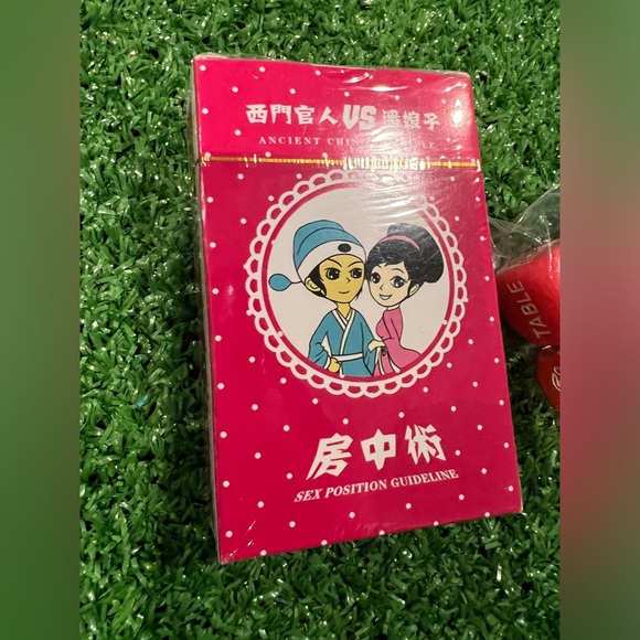 🎲 NEW! ADULT DICE AND CARD DECK. - Picture 2 of 7